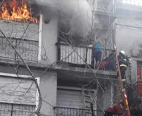bomberos apagando incendio en Almagro