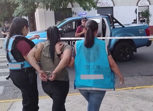 Peruana detenida con droga