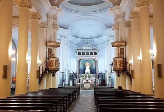 Iglesia Regina Martyrum