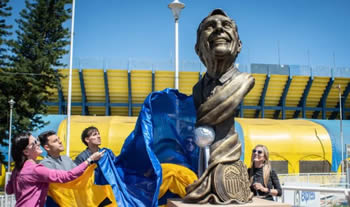 Escultura Miguel Russo