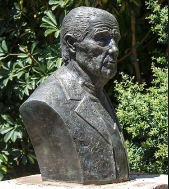 Busto del Dr. Ren� Favaloro