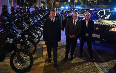 nuevos vehiculos para la polic�a